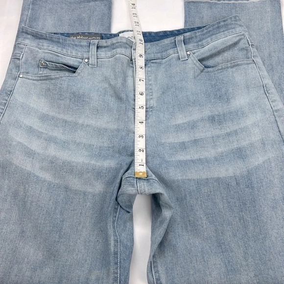 ECRU Women’s 27 The Abbot Slouchy Slightly Stretchy Jean - Picture 10 of 13